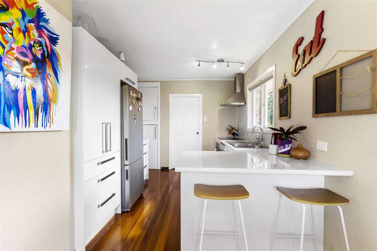 21 Ward Crescent Te Atatu Peninsula_12