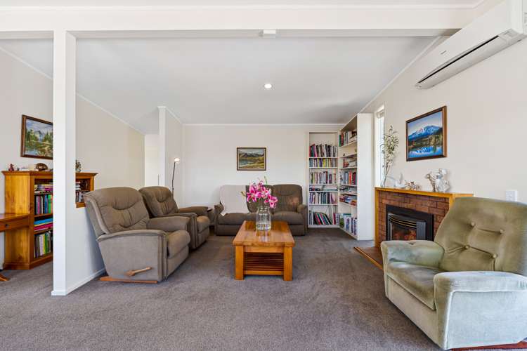 2/5 Henry Hill Road Taupo_10