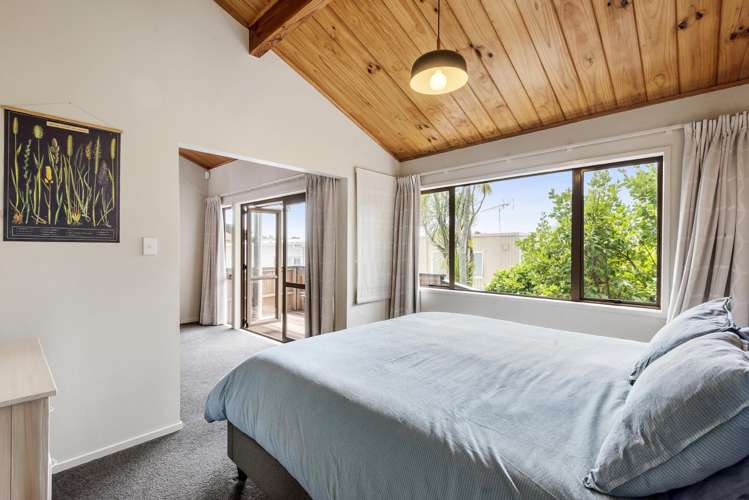 22 Surville Place Mairangi Bay_12