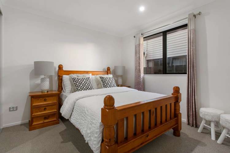 98 Twin Parks Rise Papakura_19