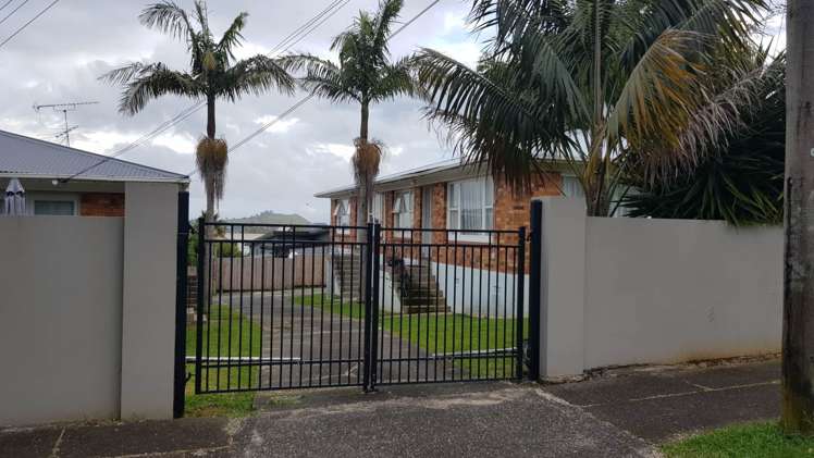 2/49 Grey Street Onehunga_0