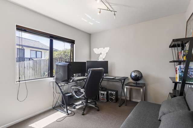 2/10 Altair Place Windsor Park_3