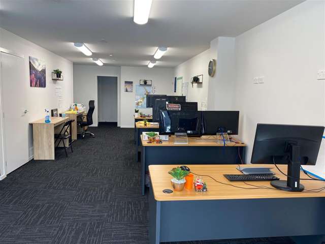 Unit 2/145 Ingram Road Rukuhia_3