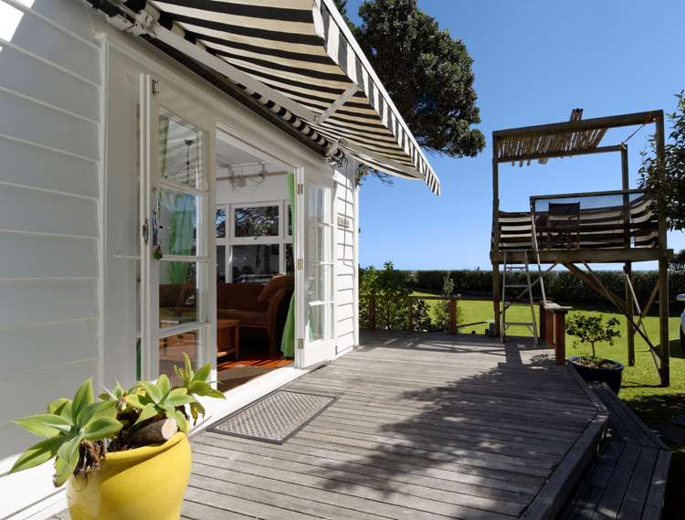 64 Beach Valley Road Piha_14