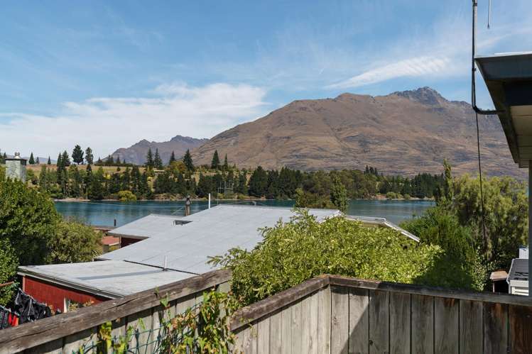 7 Suburb Street Queenstown_22