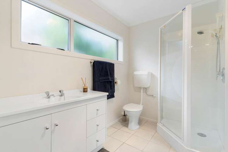 94 Pleasant Road Titirangi_12