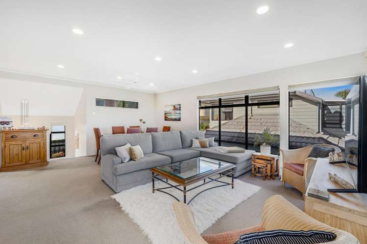 2/19 Devon Road Bucklands Beach_23