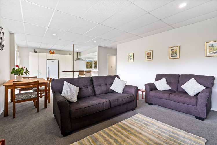 21 Pyle Road East One Tree Point_27