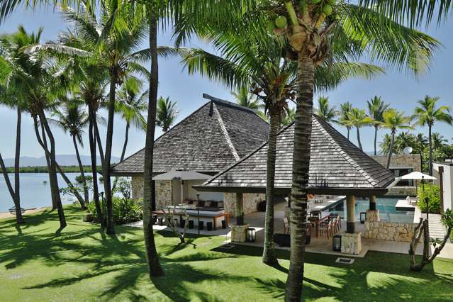 9/- Paradise Point, Denarau Island Fiji_1