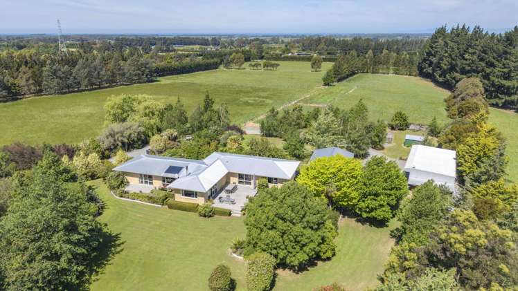 43 Bruces Road Sefton_41