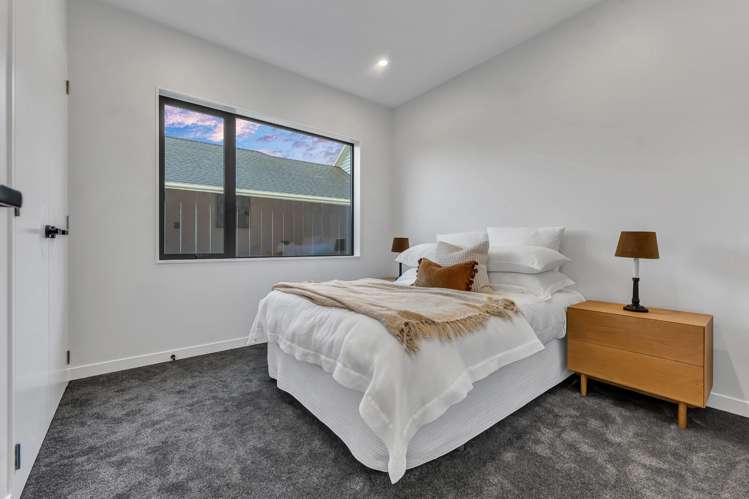 51 Tipu Crescent Milldale_13