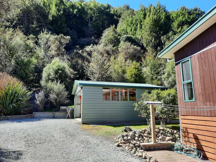 30a Glacial Terrace St Arnaud_21