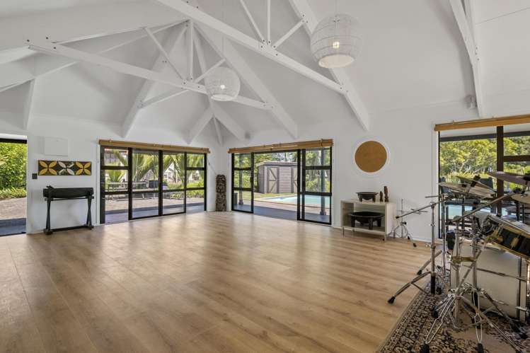 221 Awai Road Tarurutangi_28