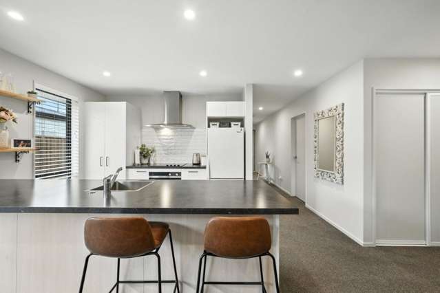 28 John Raven Lane Woodend_2