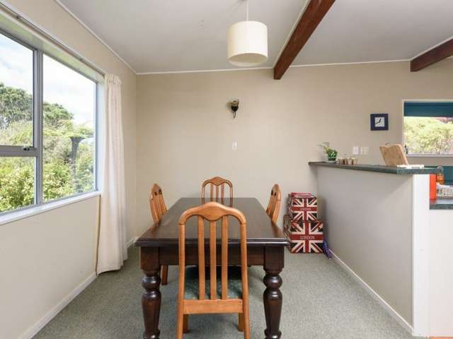 3 Hillview Crescent Paparangi_4