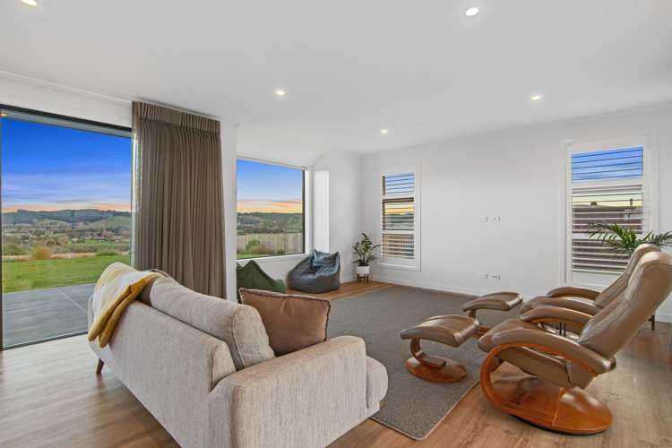 67 Katania Heights Brightwater_12