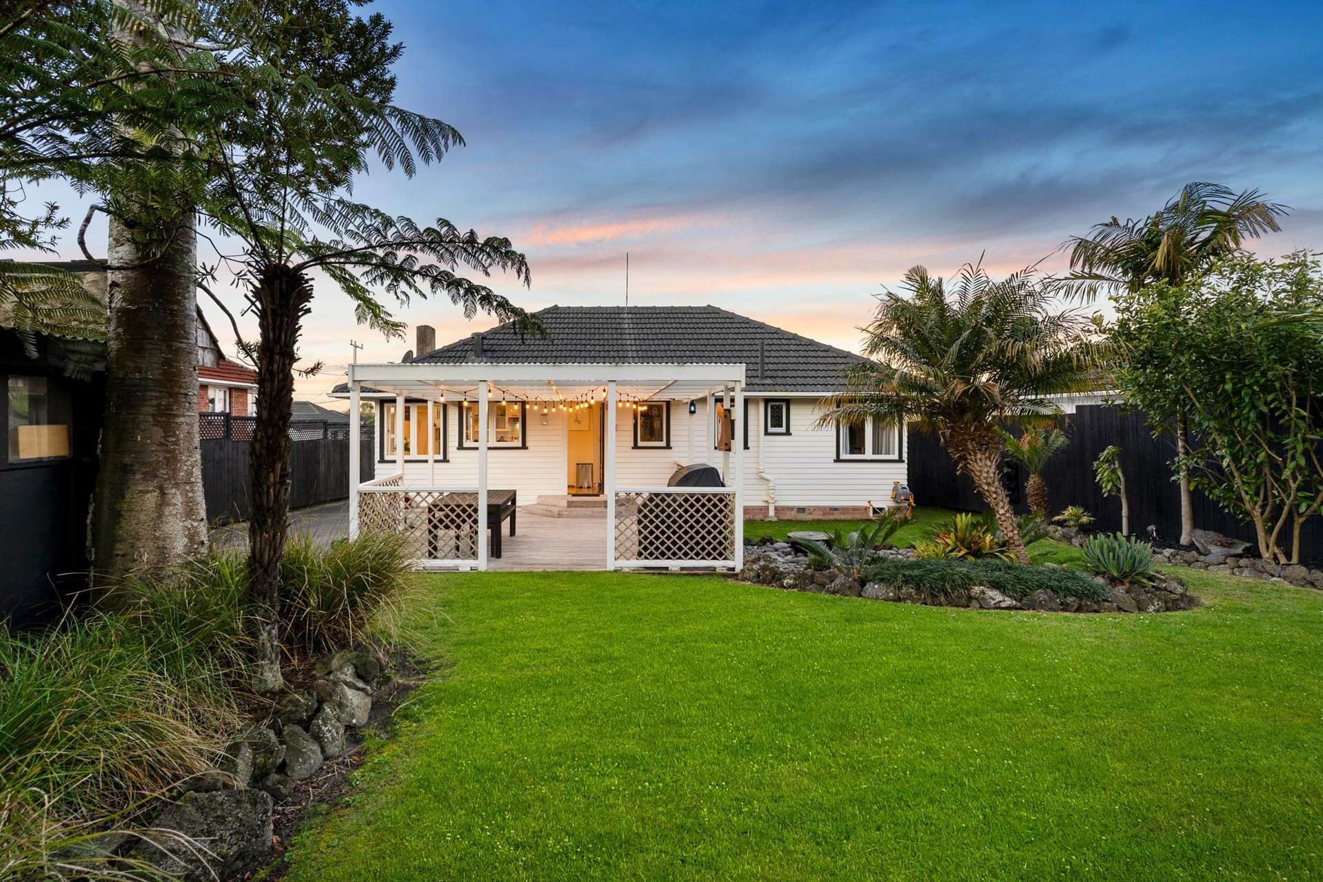 13 Ayrton Street Te Atatu South_0