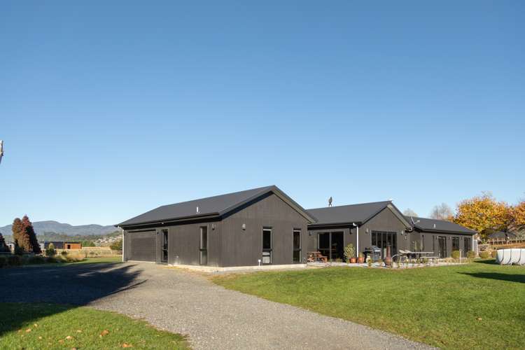 11 Riverpark Drive Kuratau_17