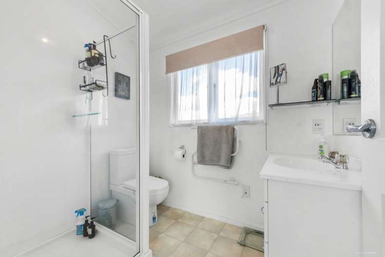 14 Allington Road Massey_18