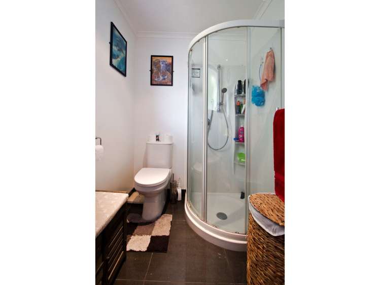 12 Grants Road Marchwiel_12