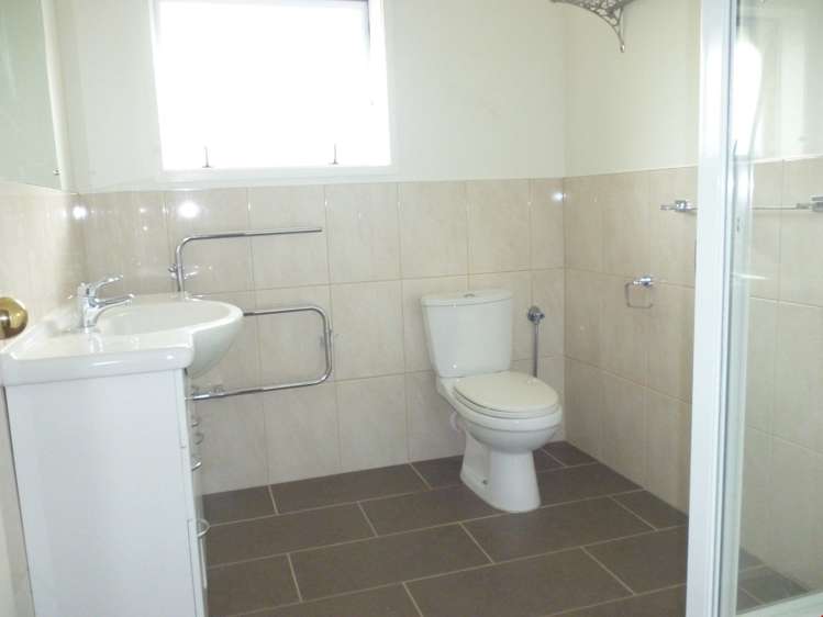 11 School Road Riverhead_11