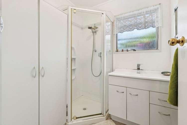 2/32 Latham Avenue Pakuranga_17