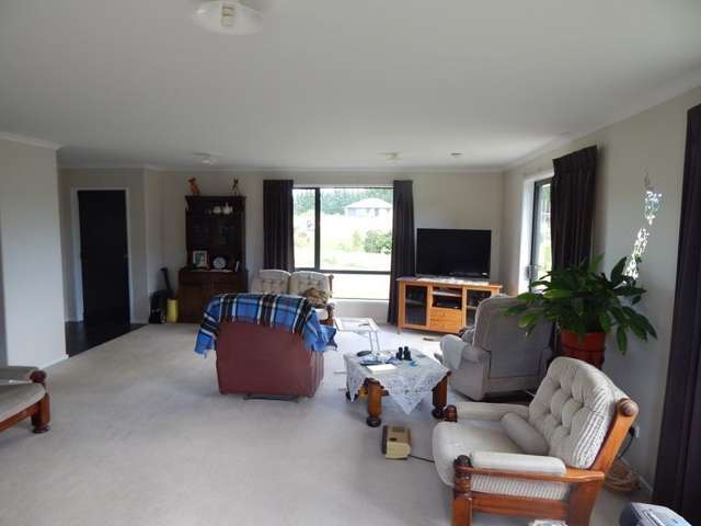 2 Riverglen Drive Haruru_4