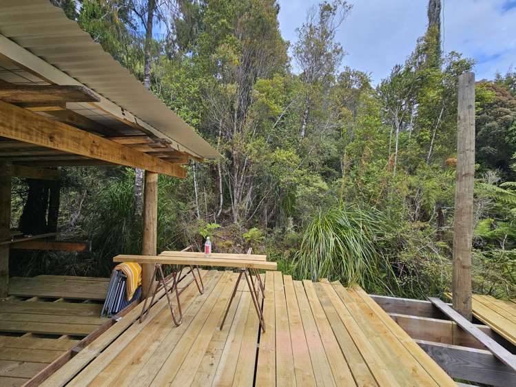 215 Clifton Road Kaiata_26