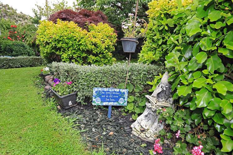 408 Park Road South Akina_15