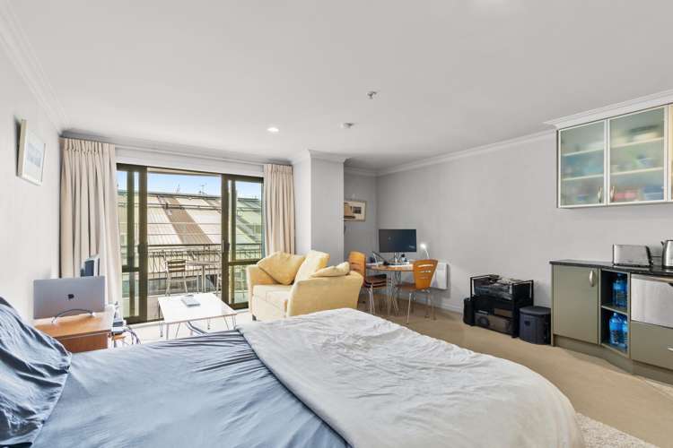 3A/118 Gladstone Road_4