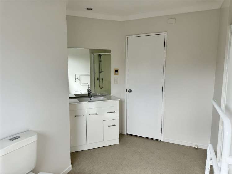 10d Trafalgar Street Johnsonville_9