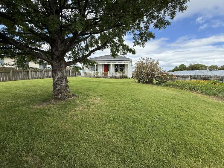 26 Main Road Owaka_21