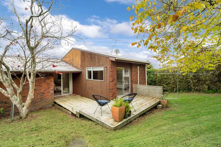 2/970 Beach Road Torbay_5