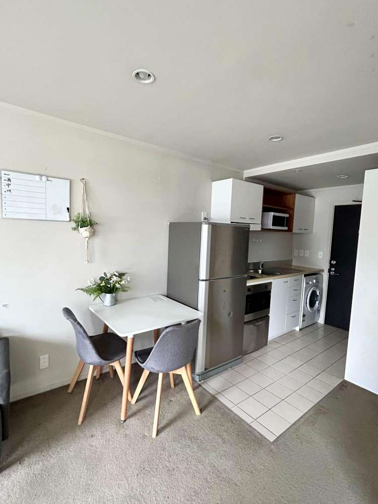 6e/109 Vincent Street_0