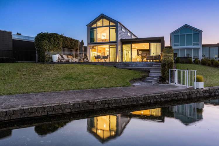 124 Motu Hei Pauanui_1