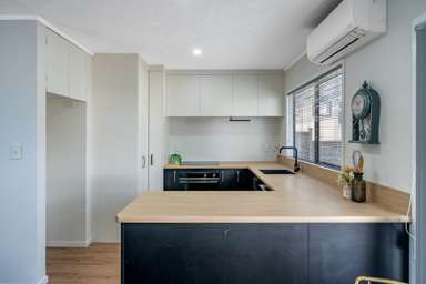 2/46A Claude Road_1