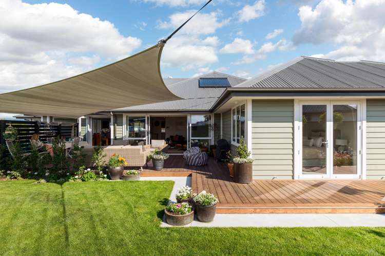 62 Carnaveron Drive Lincoln_30