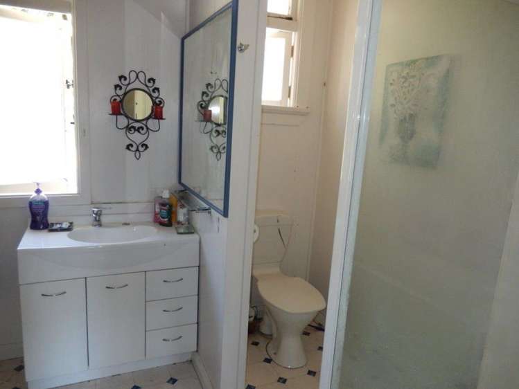 3 Branxholm Street Roxburgh_11