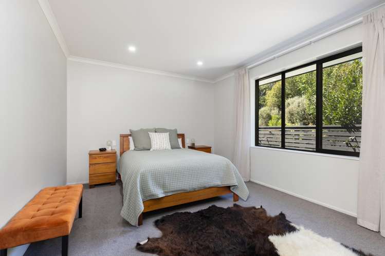 56 Fairbourne Drive Fairhall_13