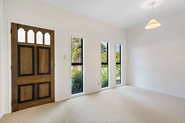 9 Windsor Avenue Te Kamo_17