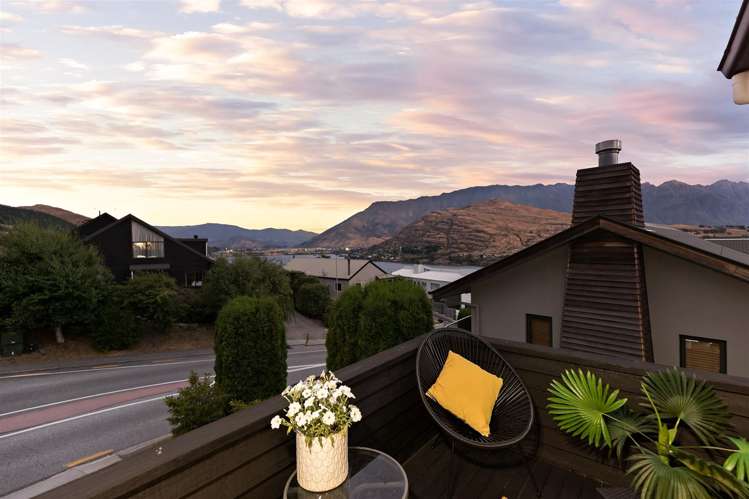 66 Hensman Road Queenstown_43