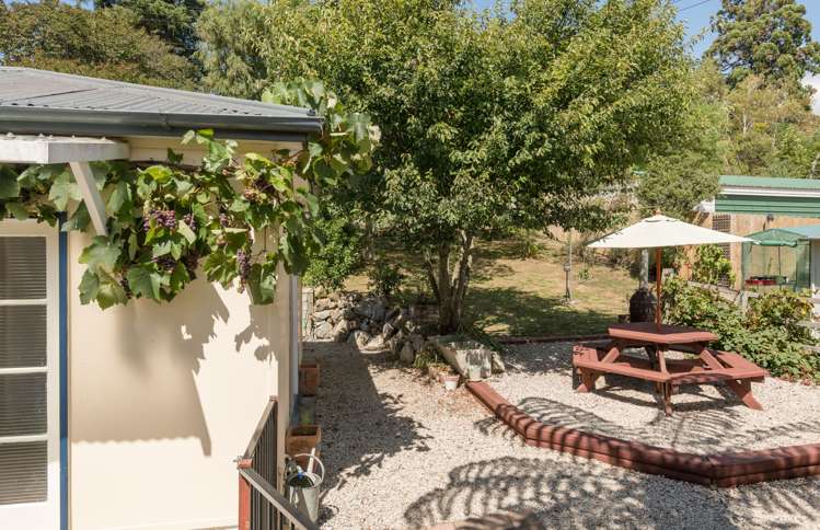 102 Whitby Road Wakefield_14