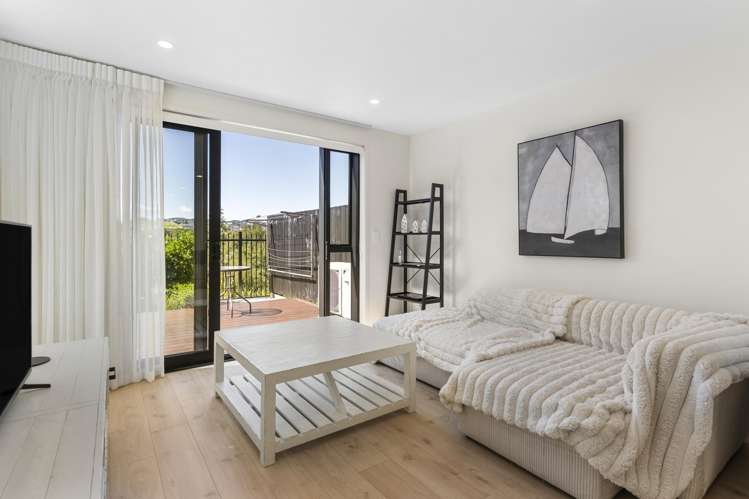 119 Ninth View Avenue Beachlands_13