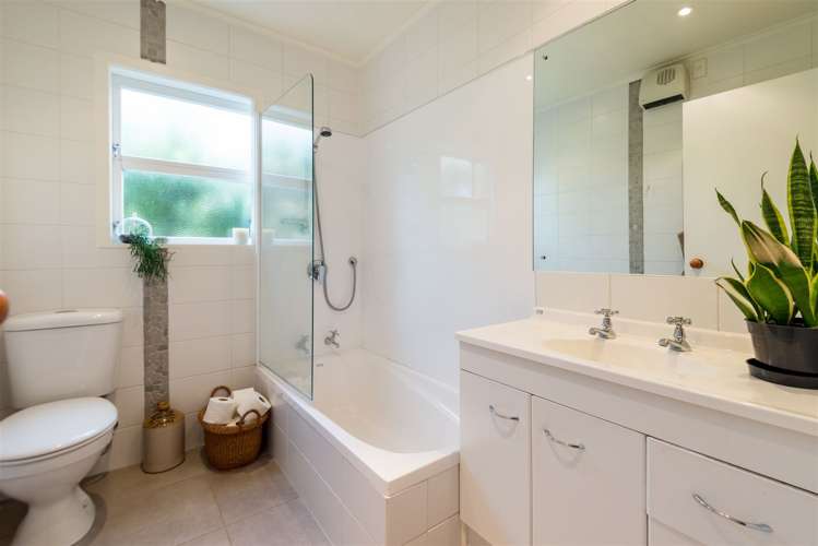 4 Creamer Avenue Belmont_18