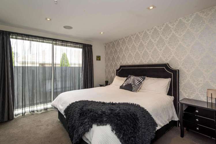 33 Reginald Street Burwood_9