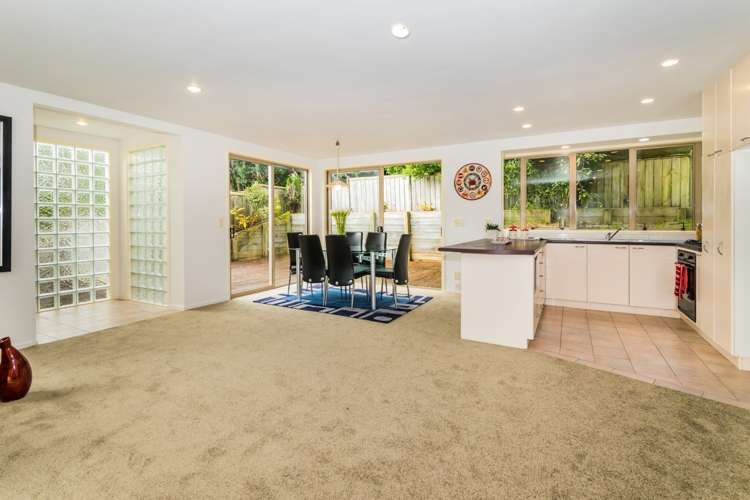 2/284 Glenfield Road Glenfield_9