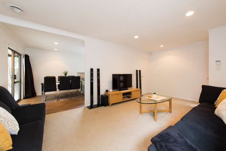 16 Adam Sunde Place Glen Eden_11