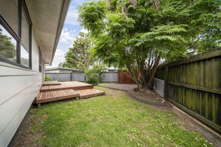 2/12 Edmund Hillary Ave Papakura_13