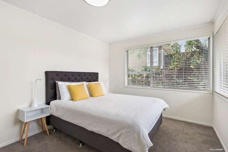 49 Vandeleur Avenue Birkdale_7