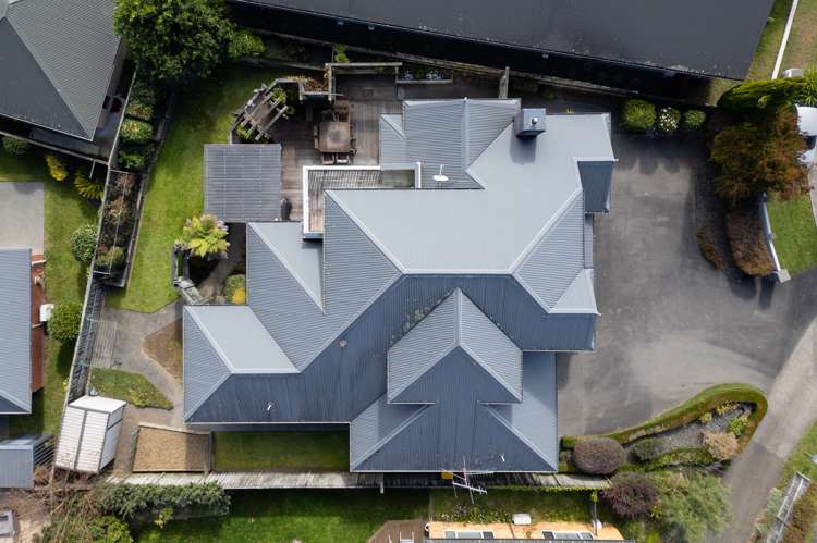 16 Thistlewood Avenue Hamilton East_29